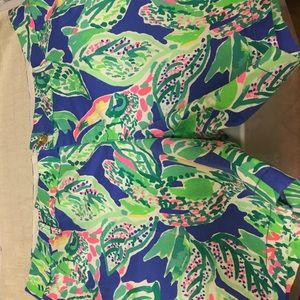 Lilly Pulitzer Jayne shorts size 16